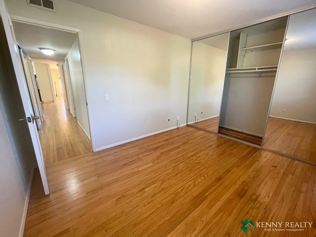 Building Photo - Spacious Four Bedroom Home in Westborough Neighborhood in South San Francisco