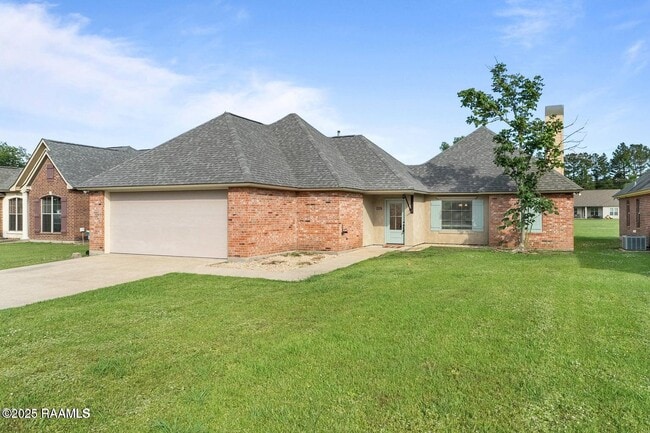 Building Photo - 1115 Jules Broussard Rd