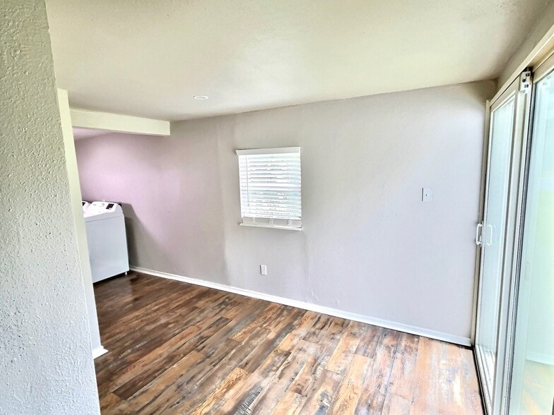 Building Photo - 411 Palmetto St