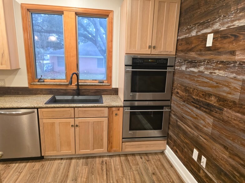 kitchen with accent wall, new sink - 2508 6th St