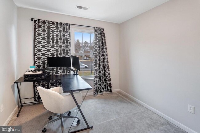 Building Photo - 14118 Carmody Pl