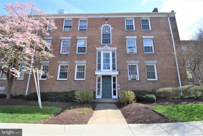 Primary Photo - 2714 Ordway St NW