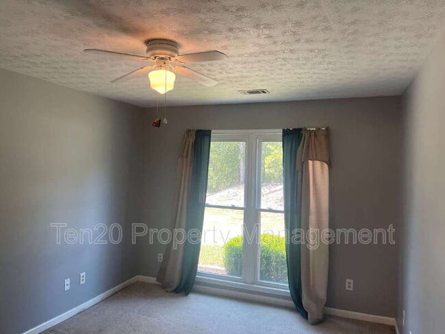 Building Photo - 707 Lee Rd 437