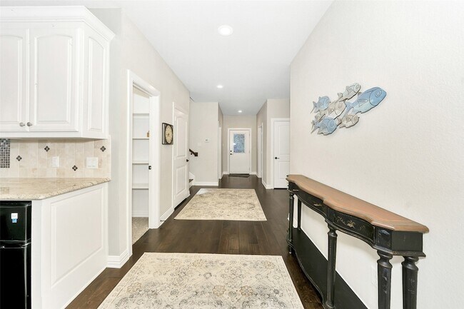 Building Photo - 185 Oyster Bay Ct
