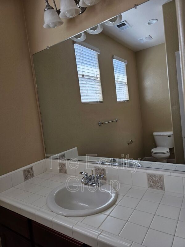 Building Photo - 5115 W Pianosa Ave