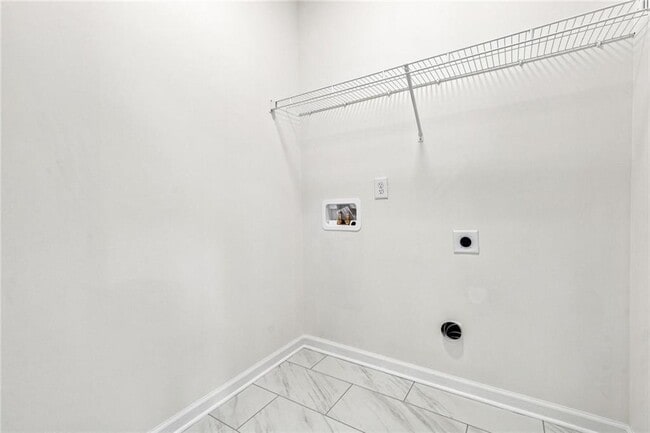 Building Photo - 5837 Creek Indian Dr