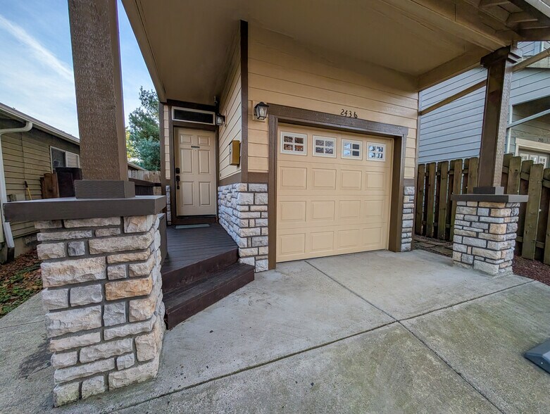 Building Photo - 2436 N Kilpatrick St