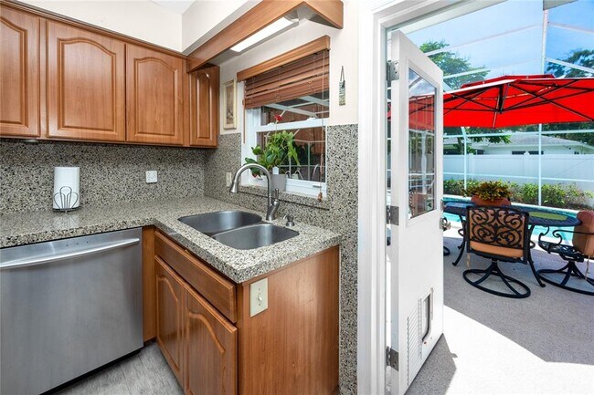 Building Photo - 10504 Lacera Dr