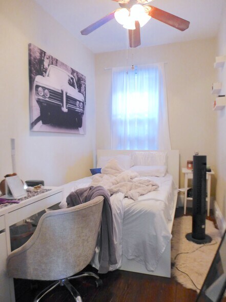 Building Photo - 24 Dell Ave