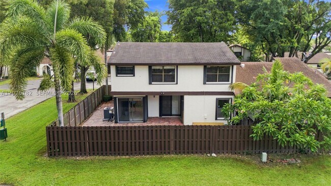 Building Photo - 6820 SW 128th Ct