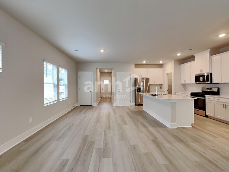 Building Photo - 536 Crowder Pl