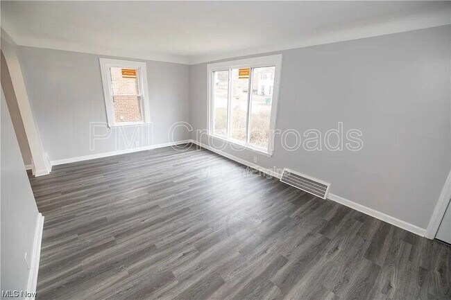 Building Photo - 5194 Homewood Ave