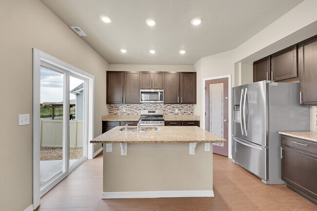 Building Photo - $2,645 - 3 Bed, 2.5 Bath Home with Fenced ...