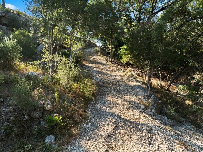 Building Photo - 2201 Improver Rd