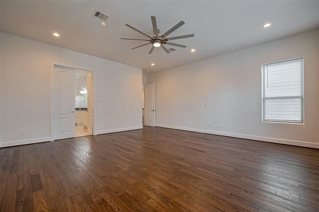 Building Photo - 9404 Glenfield Ct