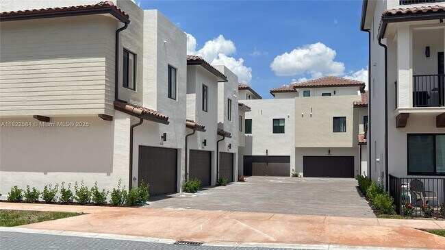 Building Photo - 8224 NW 43rd St