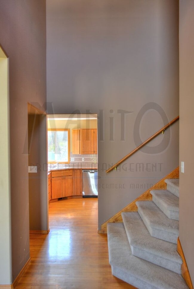 Building Photo - Sprawling Liberty Lake Home