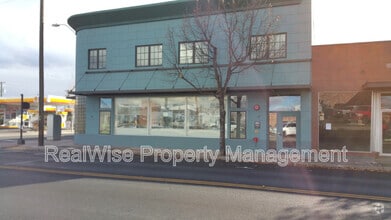 Building Photo - 502 SW Evergreen Ave