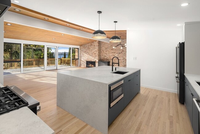 Building Photo - 4148 Boulevard Pl