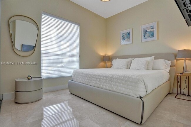 Building Photo - 1529 Shoreline Way