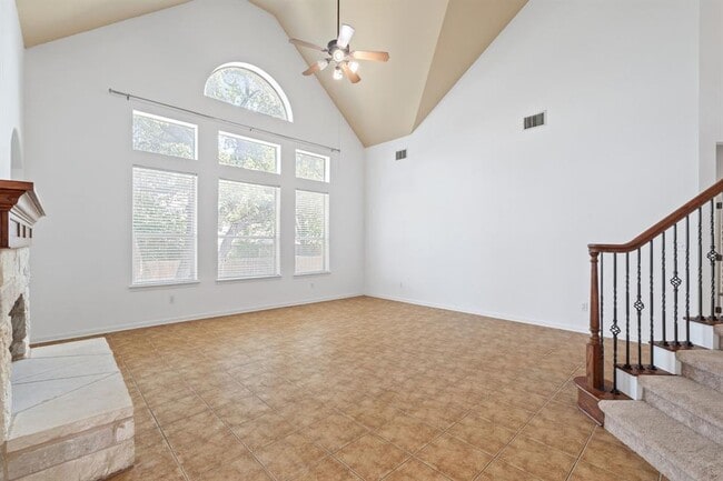 Building Photo - 16304 Fincastle Dr