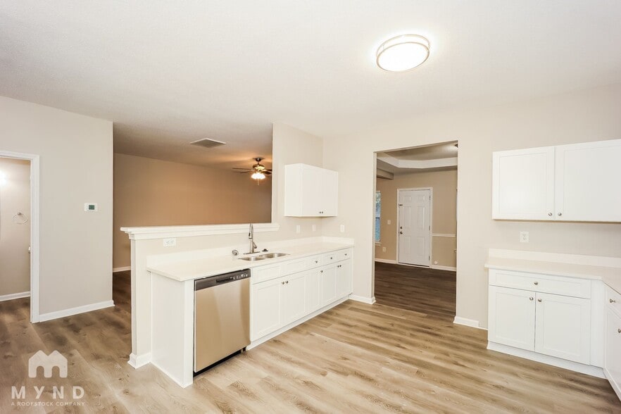 Building Photo - 5805 Little River Rd