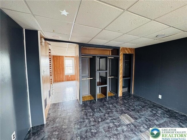 Building Photo - 637 N Penn St