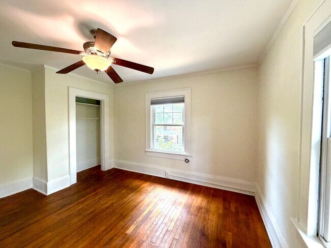 Building Photo - Central - Beautiful 1920's Traditional Brick Home, Newly Renovated