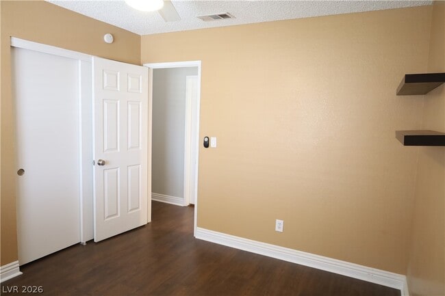 Building Photo - 9417 Shellfish Ct