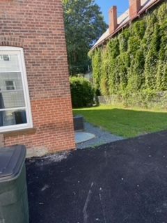 Building Photo - 36 Brunswick Ave