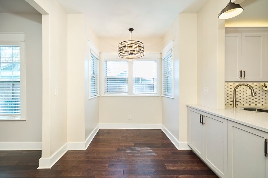 Building Photo - 6008 N Highland Ave