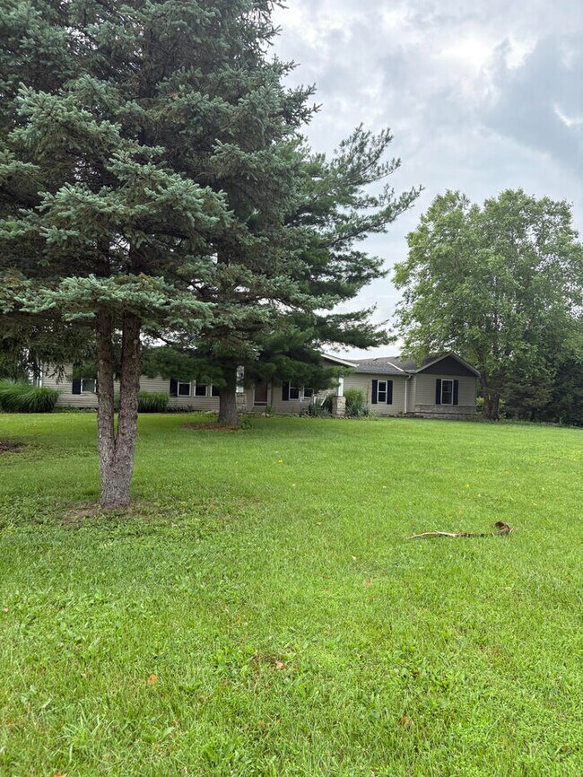 Building Photo - Charming 4 beds 2 baths in Johnstown!