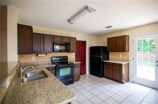 Building Photo - 1316 Scenic Hills Dr