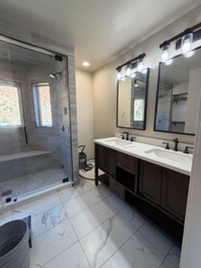 Building Photo - Spacious 4-Bed + Loft, 2.5-Bath Home with Stunning Mountain Views