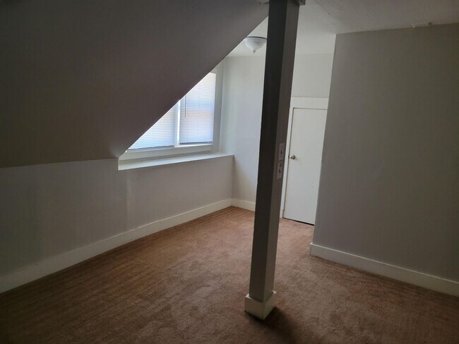 Building Photo - 2021 Avenue D