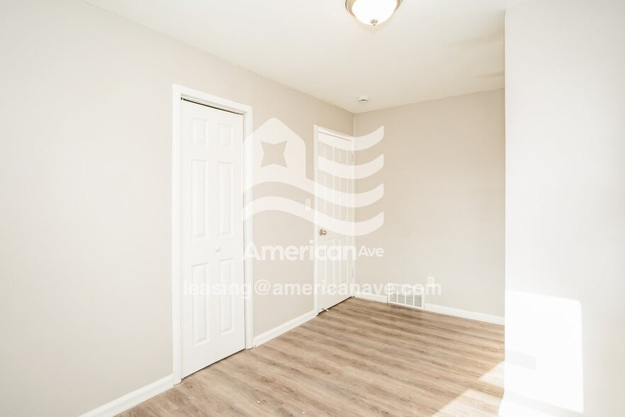 Building Photo - 8244 Cadillac Ave