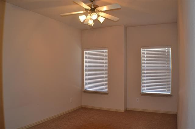 Building Photo - 1466 Cambridge Dr