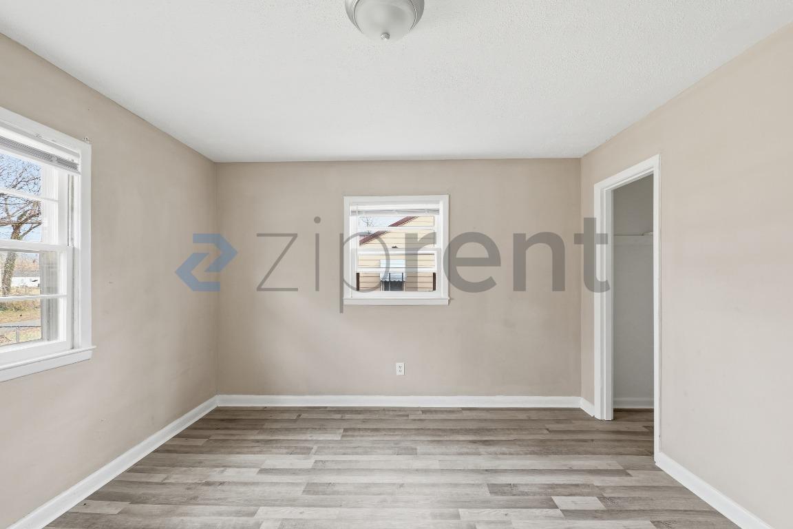 Building Photo - 1108 Walnut St