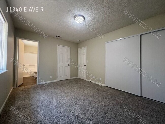Building Photo - 11340 E Avenue R