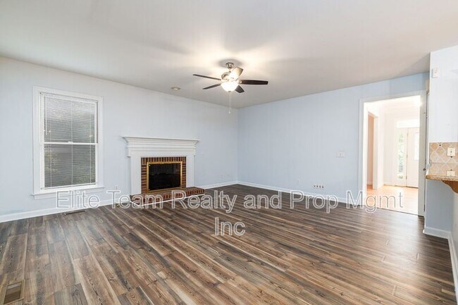 Building Photo - 5283 Downing Creek Dr
