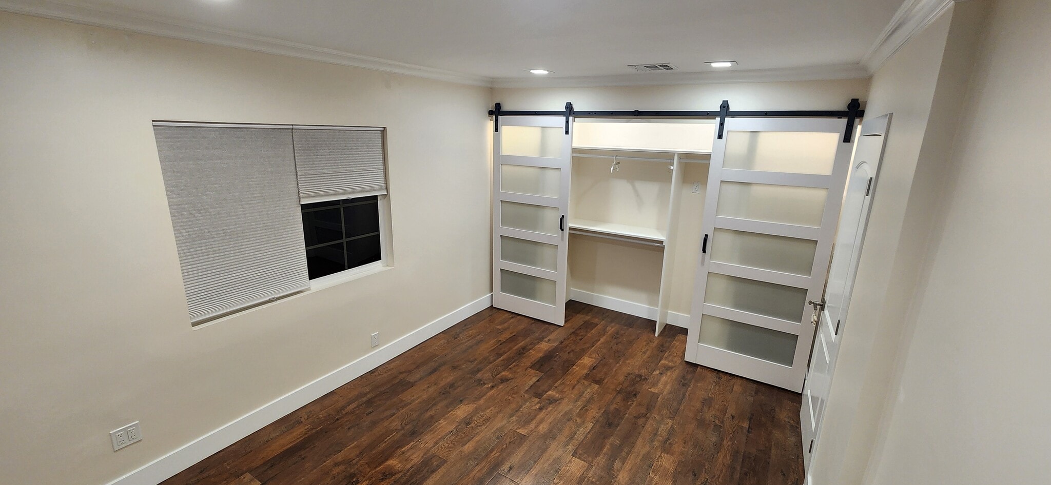 Bedroom 1 - 1112 N Lake Ave