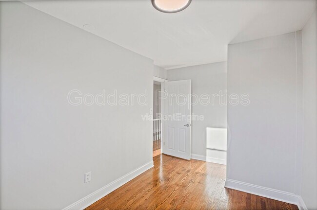 Building Photo - 47 S Hawthorne Rd