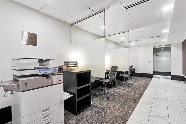 Building Photo - 400 W Peachtree St NW