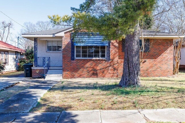 Building Photo - 3 BR home in Tarrant