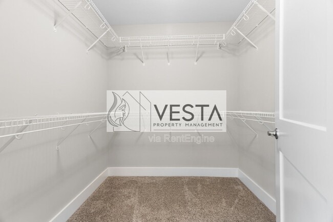 Building Photo - 12 Riddle Rd