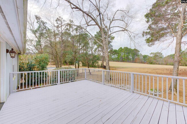 Building Photo - 112 Woodlands W