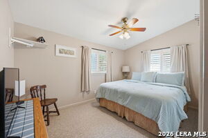 Building Photo - 2681 Lakeview Dr
