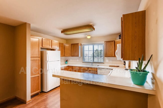 Building Photo - 906 Richmond Dr