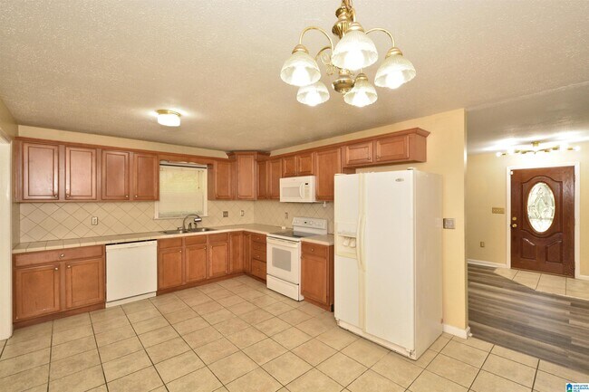 Building Photo - 1721 Maralyn Dr