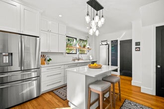 Building Photo - 37 Harmon St